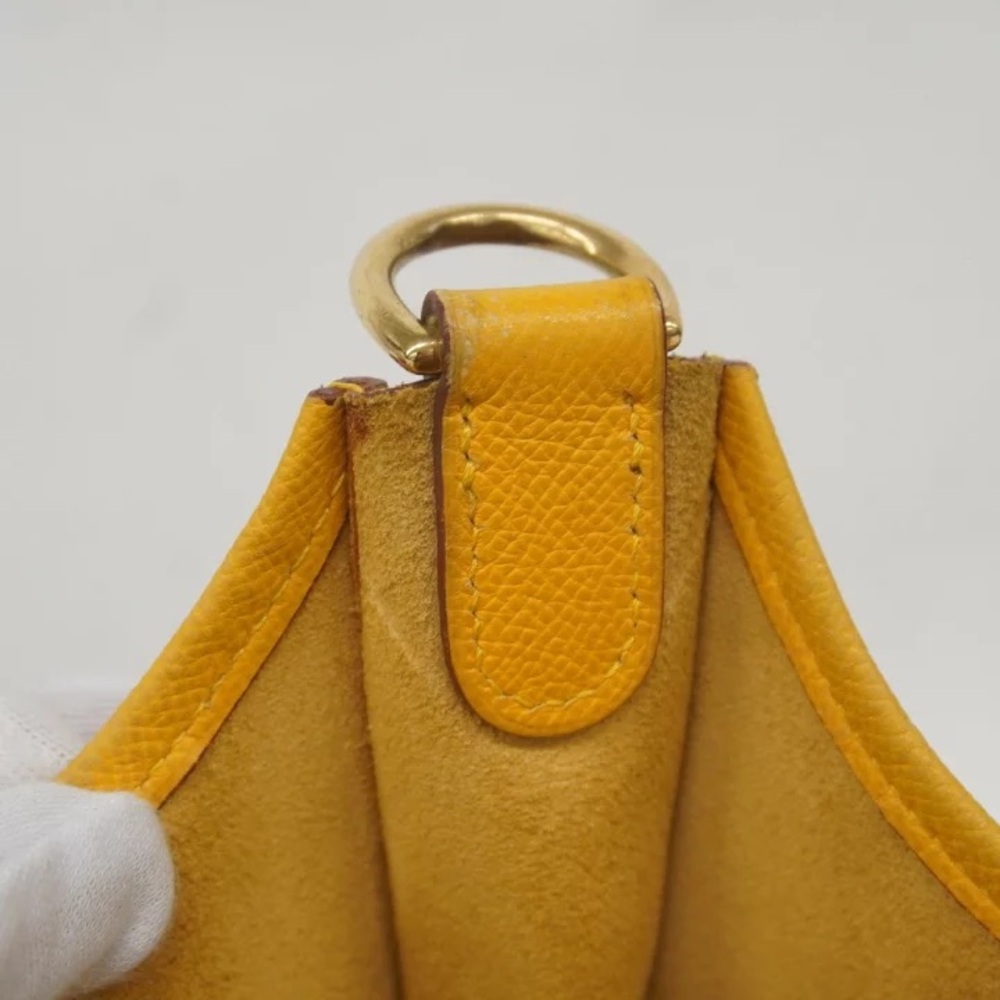 Authentic HERMES EVELYNE GM clemence Jaune Amber yellow crossbody bag - Picture 4 of 16